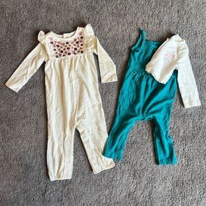 Carters Set of Two Baby Jumpsuits in Cream and Teal